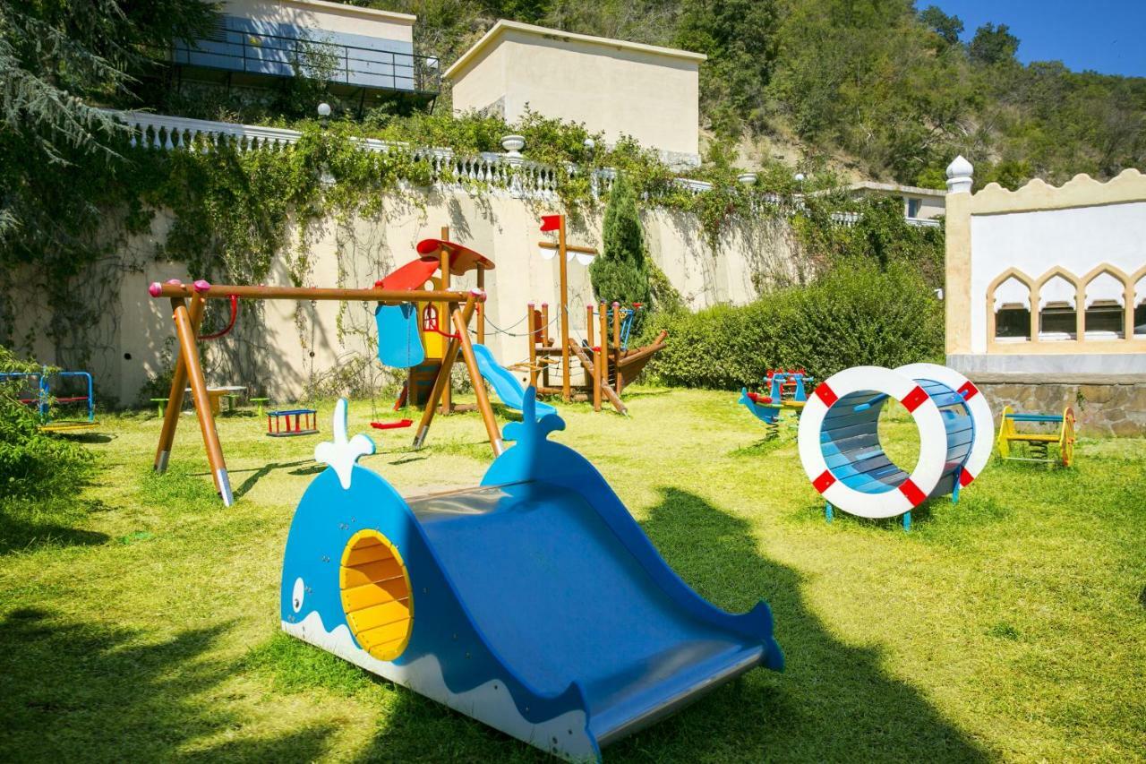 Andalucia Beach Hotel Elenite Exterior foto